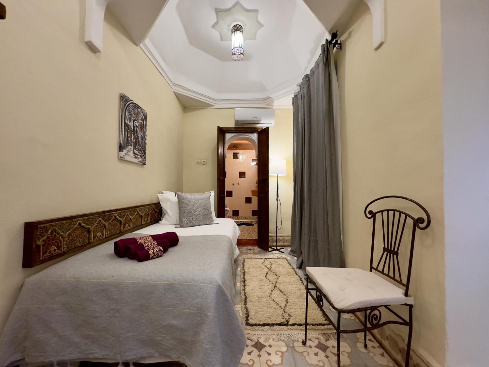 Riad Taghia *